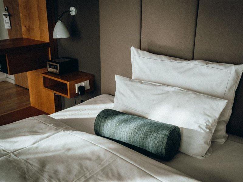 Hotel June Six West 3*
