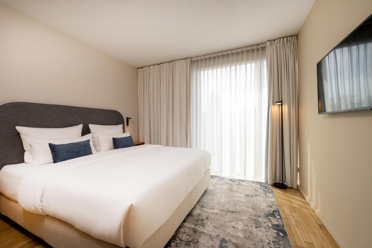June Six West Hotel