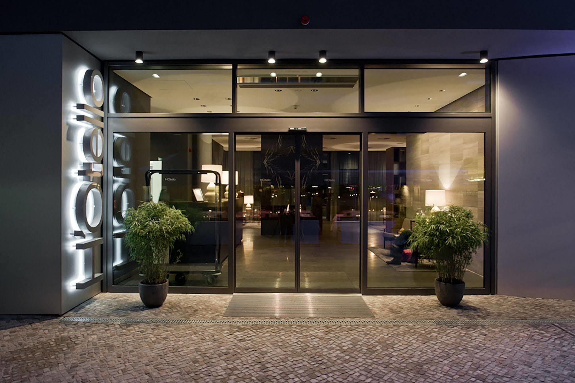 June Six West Hotel 3*